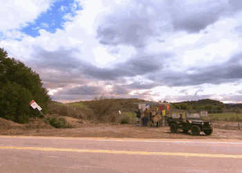 120-HopefullySomebodyWillComeByWeCanProtest